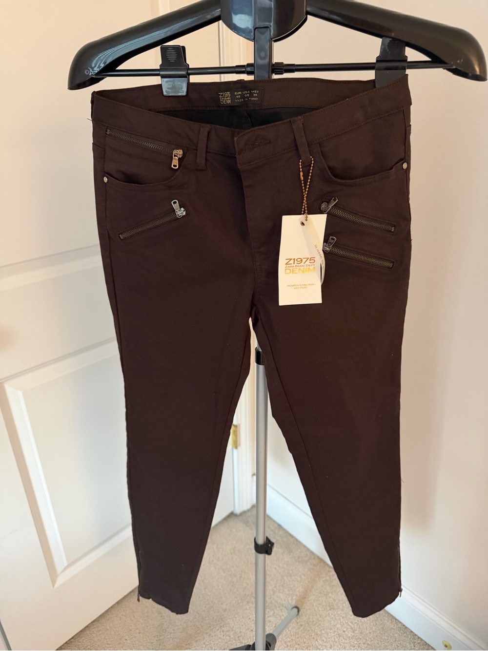 Zara Skinny Jeans in Dark Brown with Zipper Accents